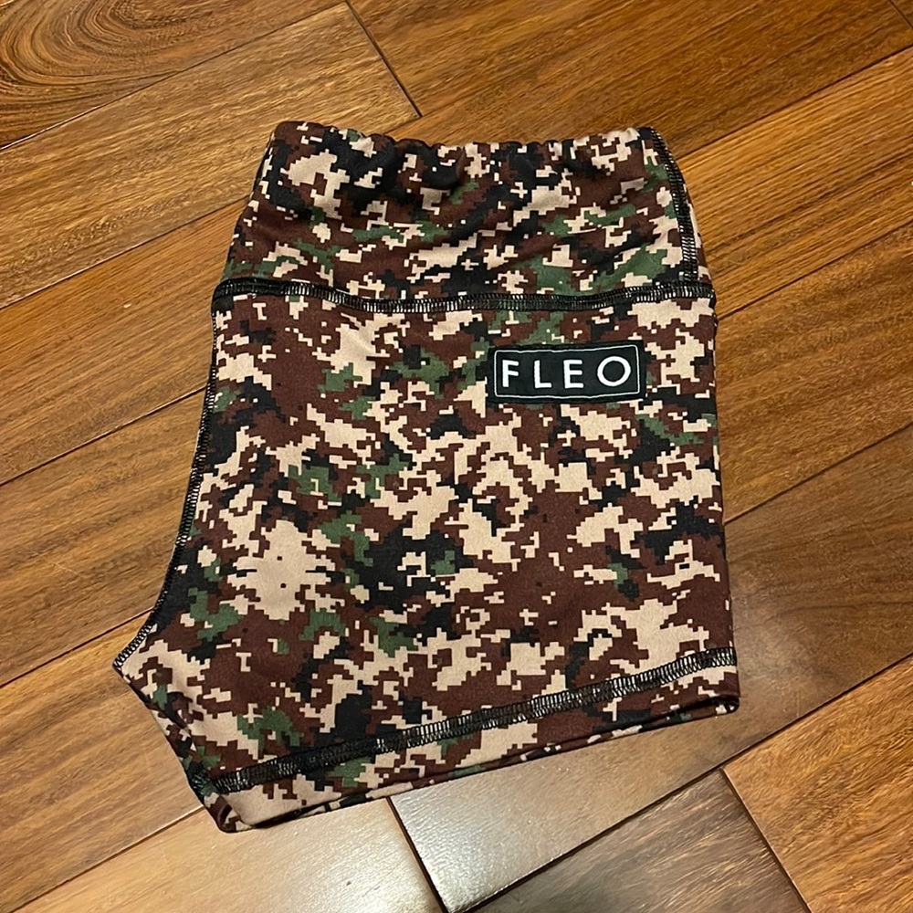 Fleo short